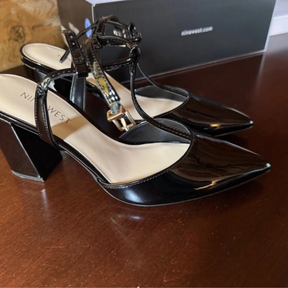 Nine West Black Strappy Heels - Picture 1 of 4